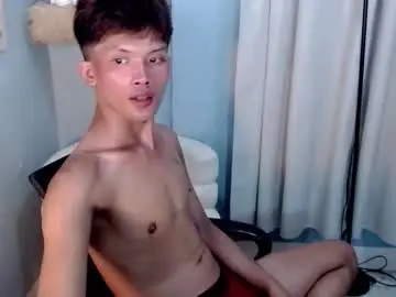 Chaturbate Live Sex Cam of renns_dangerousfuckerxx