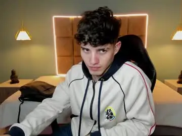 Chaturbate Nude Webcam of alejootwink
