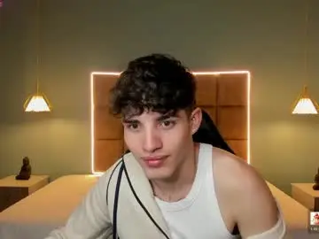 Chaturbate Nude Webcam of alejootwink