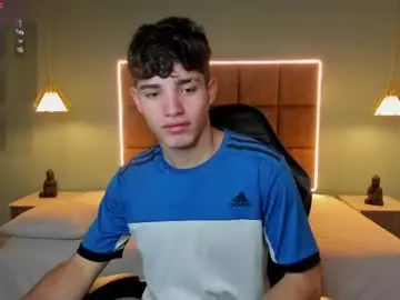 Chaturbate Adult Webcam of alejootwink
