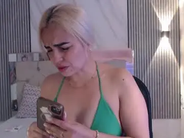 Chaturbate Free Porn Cam of julieta__fox_