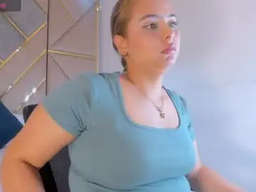 Chaturbate Adult Webcams of mikaelastonne