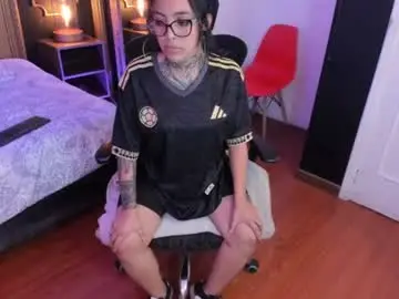 Chaturbate Live Sex Cam of gahia_thompson