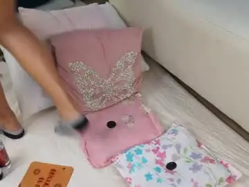 Chaturbate Sex Cam of mia_rossi_7
