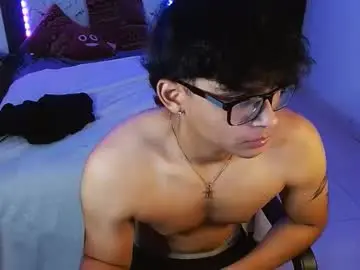Chaturbate Nude Webcam of mr_yisuz