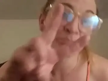 Chaturbate Watch Live Sex Cams of goldendoll1704