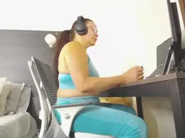 Chaturbate Live Sex Cam of nathalyrae41