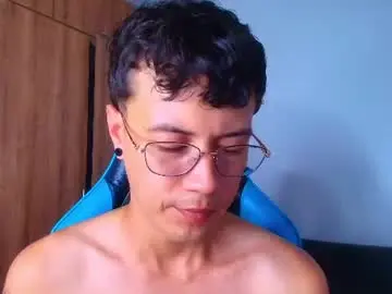 Chaturbate Live Sex Cam of leaneseb