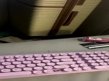 Chaturbate Live Sex Cam of wajlyhaze2