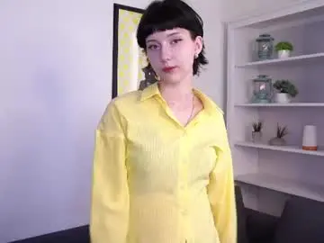 Chaturbate Live Sex Cam of winniecohn