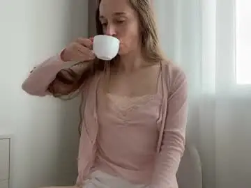 Chaturbate Free Live Porn of shy_schoolgirl_