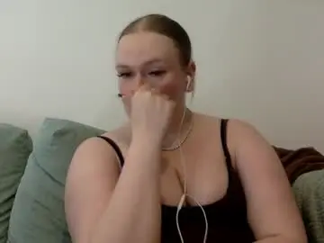 Chaturbate Live Sex Cam of graceloves69