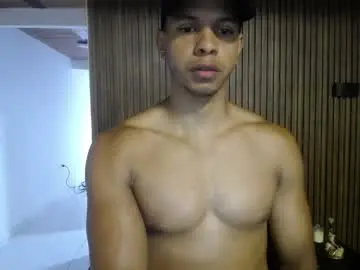 Chaturbate Best live sex cam show of marco_striker