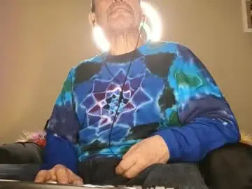 Chaturbate Live Sex Cam of curiousbisex22