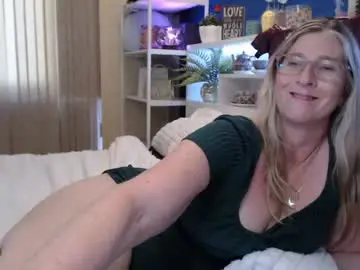 Chaturbate Sex Cam of total_aussie_milfs