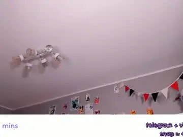 Chaturbate Watch Live Sex Cams of vivian_qwerty