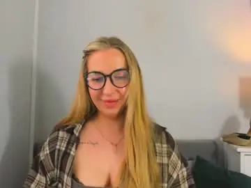 Chaturbate Live Sex Cam of ariaswan