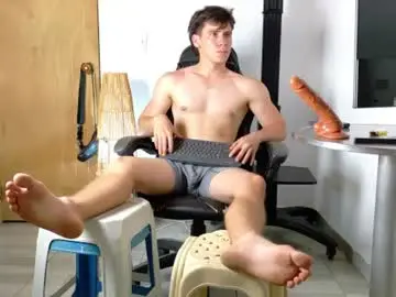 Chaturbate Adult Video Chat of harry_brown2324