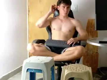 Chaturbate Live Sex of harry_brown2324