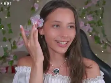 Chaturbate Adult Video Chat of falinecrosthwaite