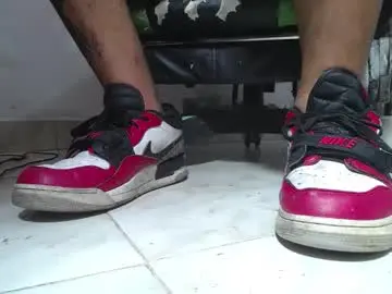 Chaturbate Nude Webcam of srfindomfeet_