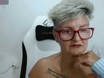 Chaturbate Adult Video Chat of bety_cum3