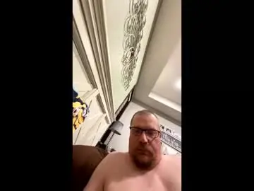 Chaturbate Live Porn of ralph_roberts