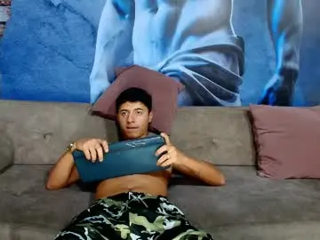 Chaturbate Free Porn Cam of justin_ortiz
