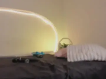 Chaturbate Live Sex Cam of katiepeach_