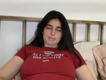 Chaturbate Free Live Porn of hollyshit_