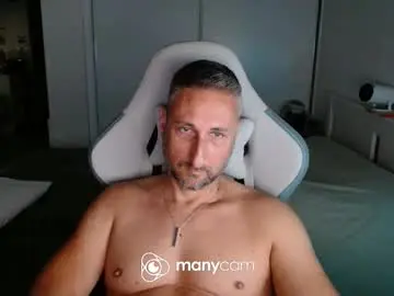 Chaturbate Live Sex Cam of mrdr000