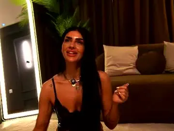 Chaturbate Live Sex Cam of brainybelle