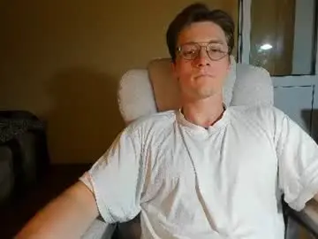 Chaturbate Live Sex Cam of deni_boy99
