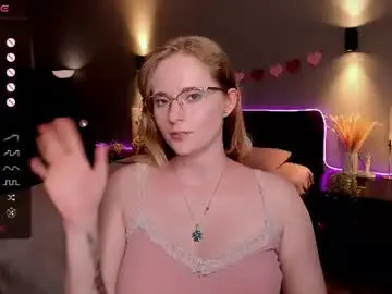 Chaturbate Best live sex cam show of sheslinki