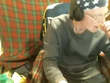Chaturbate Free Porn Cam of wellhung696969