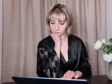 Chaturbate Adult Video Chat of crystalfever_