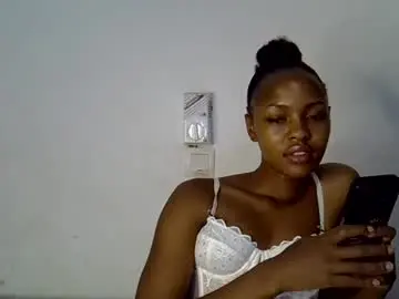 Chaturbate Live Sex Cam of melissah_hot