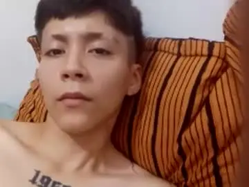 Chaturbate Live Sex Cam of juandiegosan420