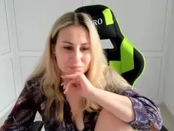 Chaturbate Adult Webcam of julia_sunshinee