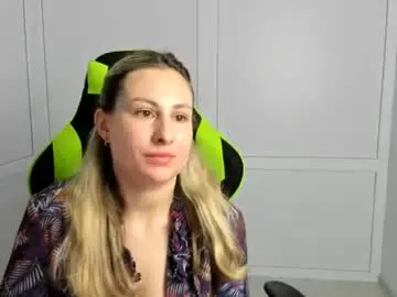 Chaturbate Watch Live Sex Cams of julia_sunshinee