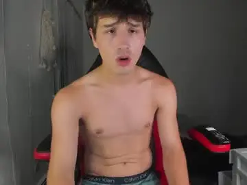 Chaturbate Live Sex of kroddy1985