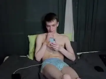 Chaturbate Live Sex Cam of lewis_hartmann