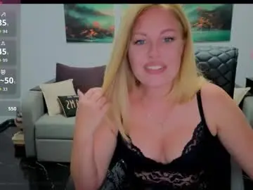 Chaturbate Free Porn Cam of mira_whitme