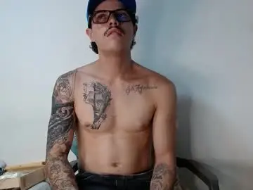 Chaturbate Live Sex Cam of sammytop22