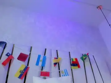 Chaturbate Live Porn of scarletmilf_1