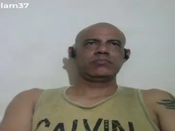 Chaturbate Sex Chat of retlam37