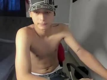 Chaturbate Live Sex Cam of master_billy1