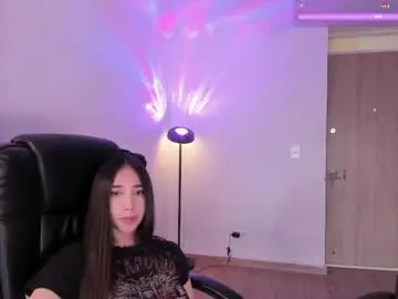 Chaturbate Best live sex cam show of mikeyvioleta