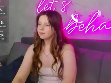 Chaturbate Live Sex Cam of violeta_paul
