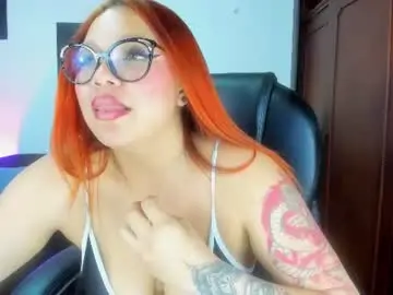 Chaturbate Live Sex Cam of pamelaqueen_1